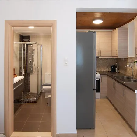 Semeli House Apartman *