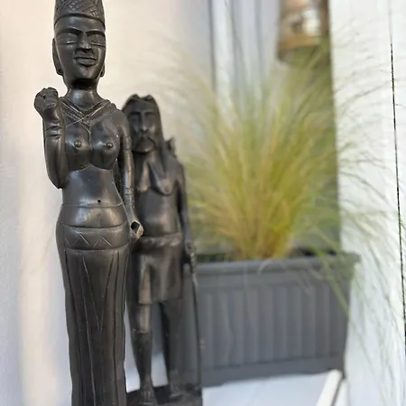 Semeli House *